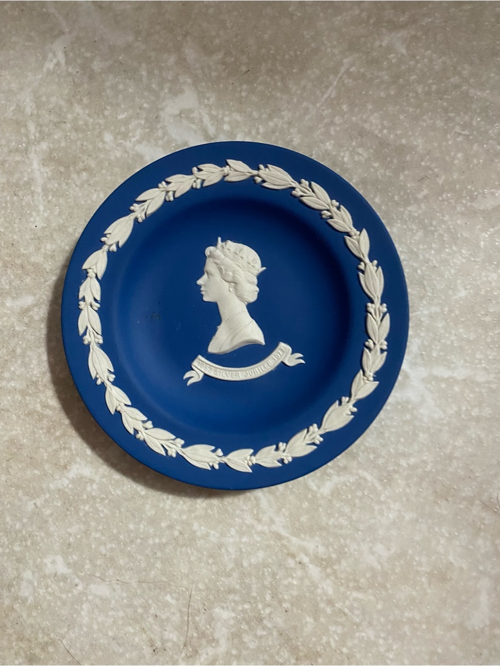 Vintage Wedgwood Royal Blue Jasperware Silver Jubilee 1977 Pin Dish 4.5"